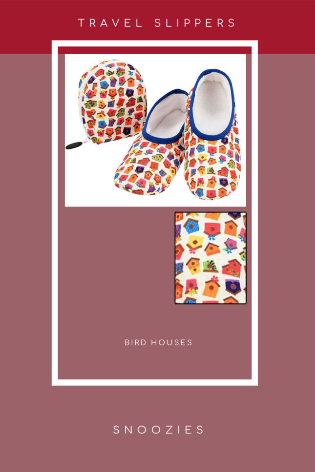 Snoozies store travel slippers